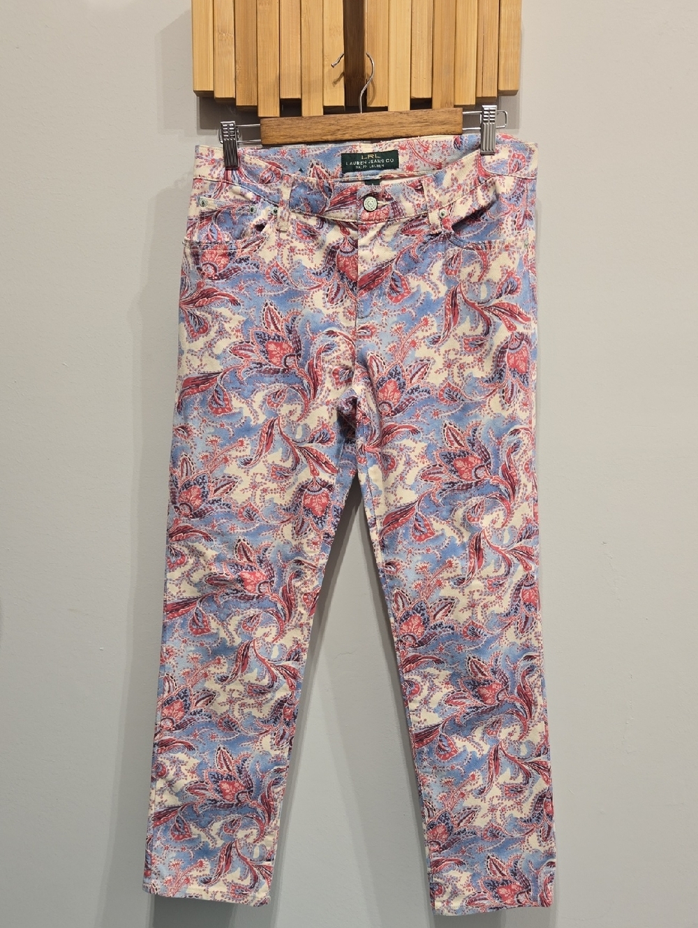 LRL Lauren Jeans Co. Ralph Lauren Pink & Blue Paisley Straight Leg Denim Size 8